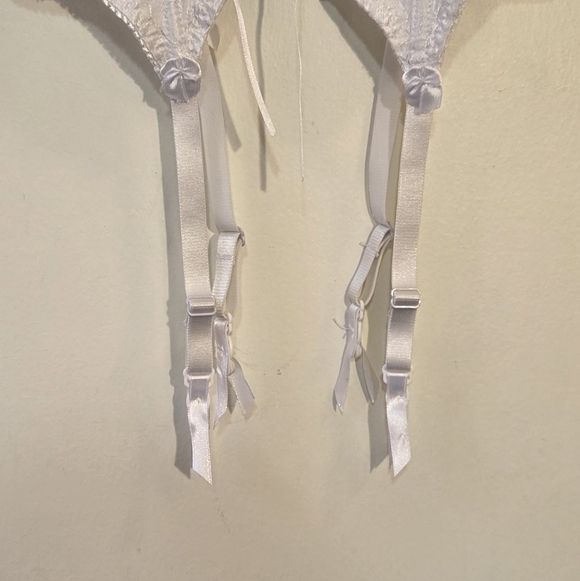 NWT Rene Rofe Bridal Collection Lingerie - Picture 5 of 13